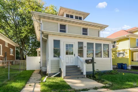 Exterior - 111 Warren Ave, Aurora, IL 60505 photo 2 of 3