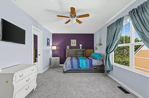 Bedroom - 5 River Row, Ottawa, IL 61350 photo 2 of 3