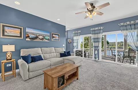 Living - 5 River Row, Ottawa, IL 61350 photo 3 of 3