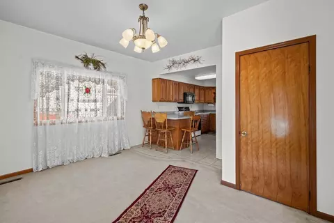 Dining - 410 S Cottage St, Kewanee, IL 61443 photo 1 of 1