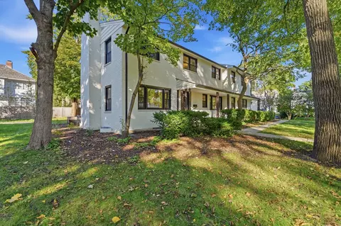 Exterior - 542 E Prospect Ave, Lake Bluff, IL 60044 photo 5 of 7