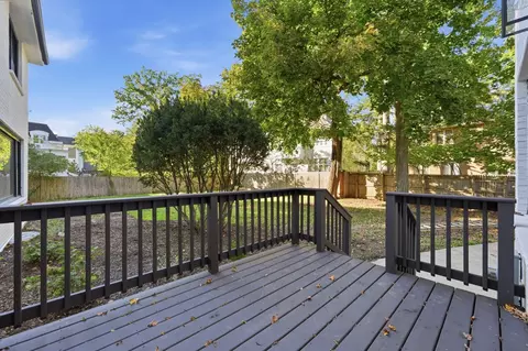 Exterior - 542 E Prospect Ave, Lake Bluff, IL 60044 photo 3 of 7