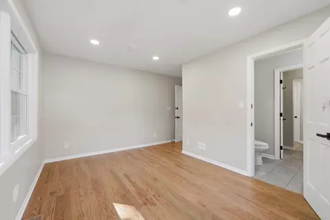 Bedroom - 542 E Prospect Ave, Lake Bluff, IL 60044 photo 10 of 10