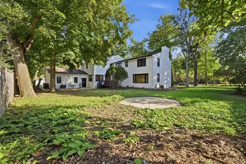 Exterior - 542 E Prospect Ave, Lake Bluff, IL 60044 photo 4 of 7