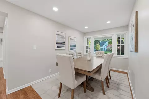 Dining - 542 E Prospect Ave, Lake Bluff, IL 60044 photo 1 of 1