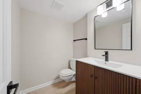 Bath - 542 E Prospect Ave, Lake Bluff, IL 60044 photo 10 of 10