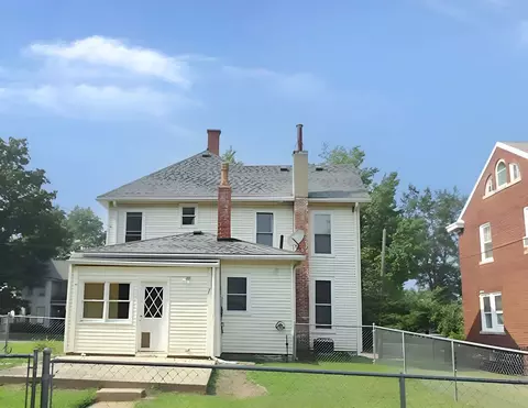 218 E Washington St, Paris, IL 61944 photo 9
