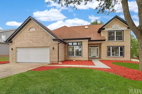 Exterior - 275 Farmhill Dr, Algonquin, IL 60102 photo 2 of 4