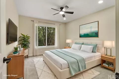 Bedroom - 275 Farmhill Dr, Algonquin, IL 60102 photo 4 of 9