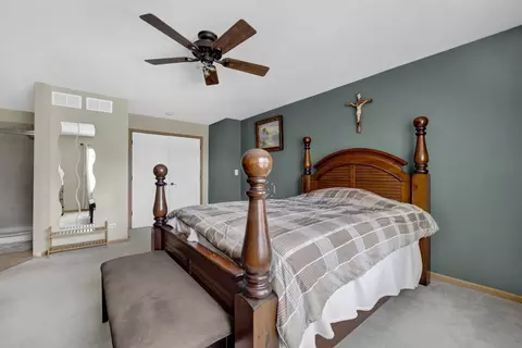 Bedroom - 6909 Twin Falls Dr, Plainfield, IL 60586 photo 1 of 4