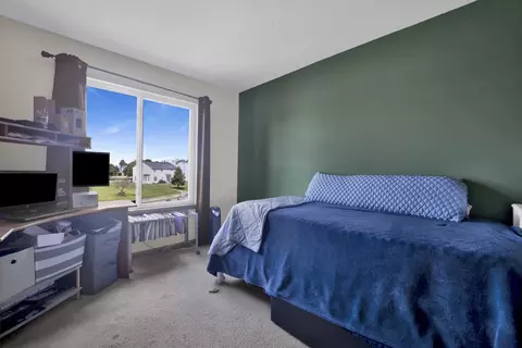 Bedroom - 6909 Twin Falls Dr, Plainfield, IL 60586 photo 4 of 4
