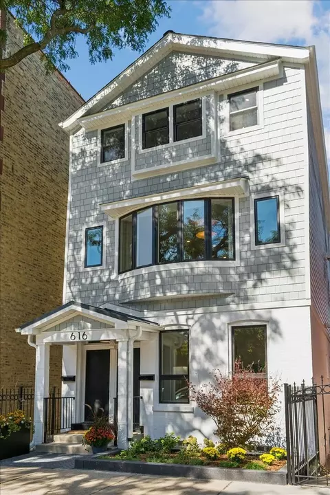 616 W Willow St, Chicago, IL 60614