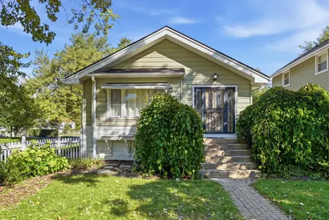 1024 Highland Ave, Waukegan, IL 60085
