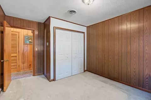 Bedroom - 14798 Cherry St, Sesser, IL 62884 photo 2 of 6