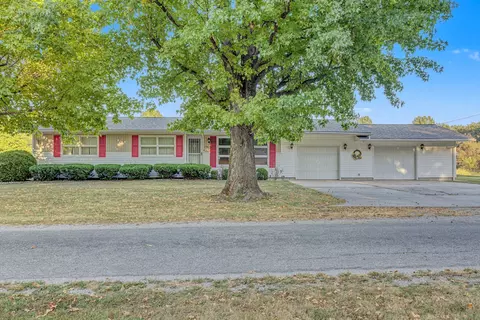 Other - 14798 Cherry St, Sesser, IL 62884 photo 2 of 17
