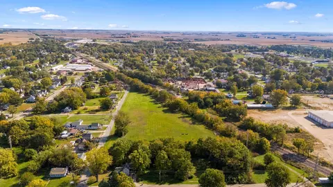 624 N Walnut St, Kewanee, IL 61443 photo 9