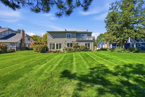 Exterior - 8361 Clynderven Rd, Burr Ridge, IL 60527 photo 5 of 9