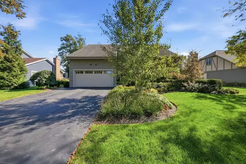 Exterior - 8361 Clynderven Rd, Burr Ridge, IL 60527 photo 2 of 9