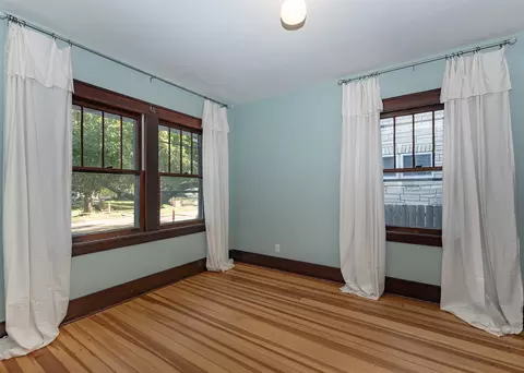 Bedroom - 1402 28th Ave, Moline, IL 61265 photo 2 of 3