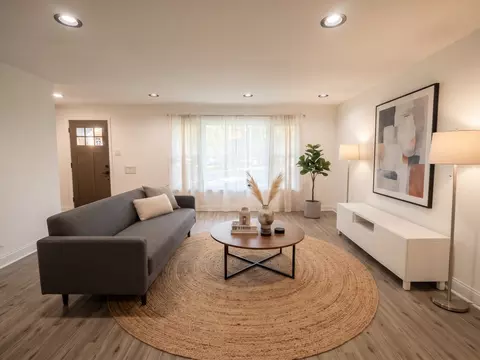 Living - 143 E 119th St, Chicago, IL 60628 photo 3 of 4