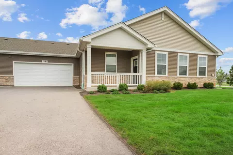 1181 Sonoma Ct, Pingree Grove, IL 60140