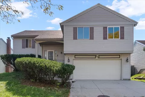 223 Augusta Dr, Vernon Hills, IL 60061