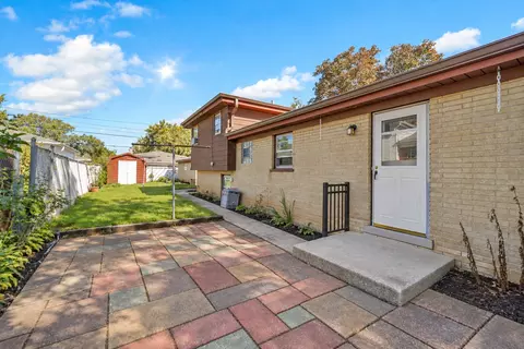 Exterior - 36 S Highview Ave, Addison, IL 60101 photo 4 of 5
