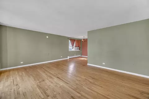 Living - 36 S Highview Ave, Addison, IL 60101 photo 1 of 5