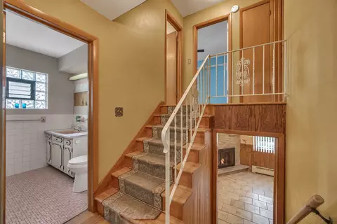 Entry Way - 36 S Highview Ave, Addison, IL 60101 photo 1 of 1