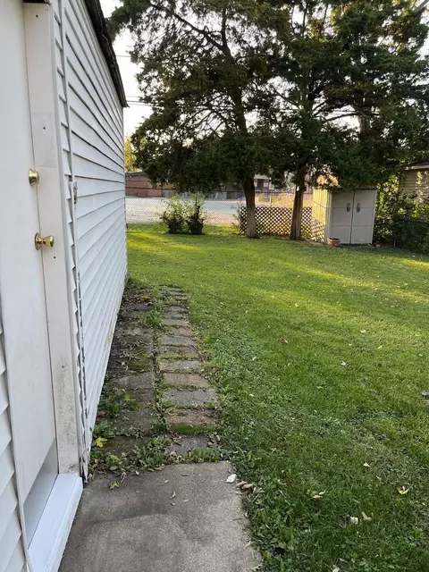 Exterior - 2428 S 17th Ave, Broadview, IL 60155 photo 4 of 4