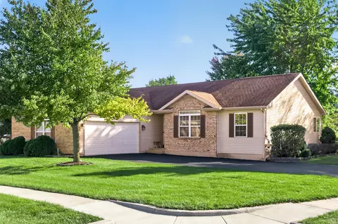 1366 Knolls S Ave, Dekalb, IL 60115