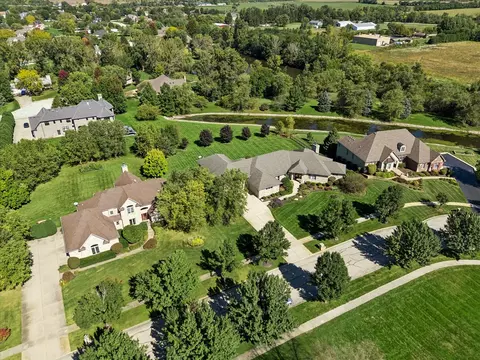 View/Area - 25860 Prairie Hill Ln, Plainfield, IL 60585 photo 4 of 5