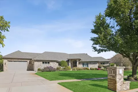 Exterior - 25860 Prairie Hill Ln, Plainfield, IL 60585 photo 7 of 10