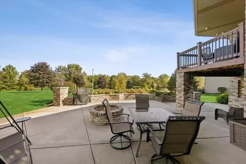 Exterior - 25860 Prairie Hill Ln, Plainfield, IL 60585 photo 5 of 10