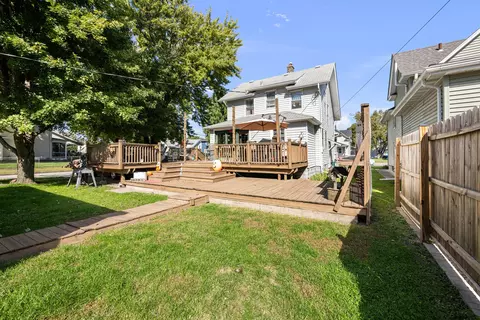 Exterior - 504 19th Ave, Moline, IL 61265 photo 9 of 10