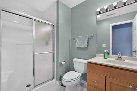 Bath - 50 N Bokelman St #534, Roselle, IL 60172 photo 3 of 3