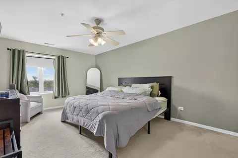Bedroom - 50 N Bokelman St #534, Roselle, IL 60172 photo 1 of 3