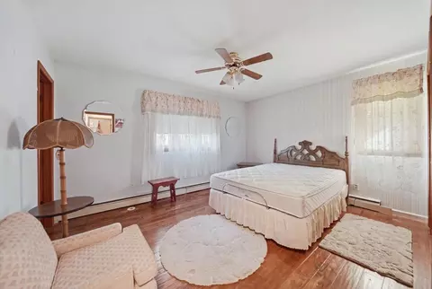 Bedroom - 1401 E 28th St, Sterling, IL 61081 photo 1 of 3