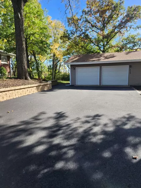 Exterior - 21309 Robin Rd, Harvard, IL 60033 photo 3 of 5