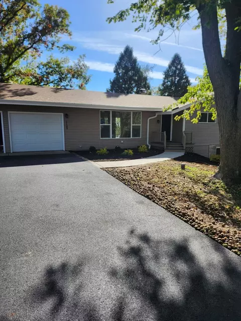 Exterior - 21309 Robin Rd, Harvard, IL 60033 photo 1 of 5