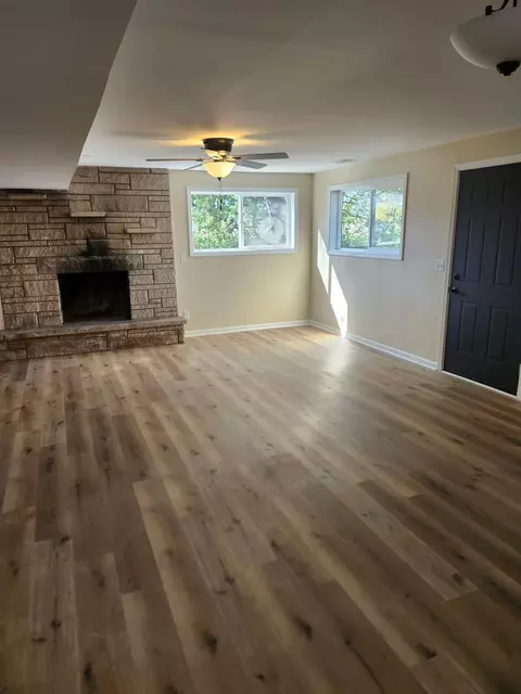 Living - 21309 Robin Rd, Harvard, IL 60033 photo 2 of 3