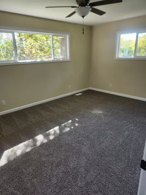 Bedroom - 21309 Robin Rd, Harvard, IL 60033 photo 2 of 3