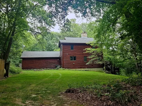 Exterior - 804 Timber Trail Dr, Dixon, IL 61021 photo 13 of 16