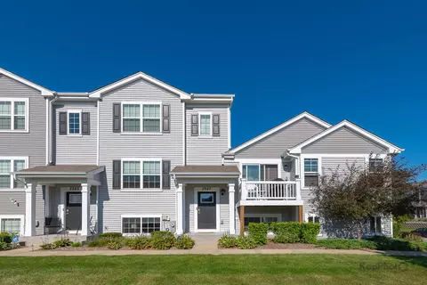 2543 Bella Dr, Pingree Grove, IL 60140