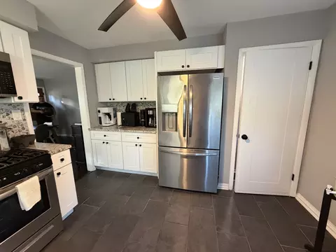 Kitchen - 2321 S 24th Ave, Broadview, IL 60155 photo 1 of 7