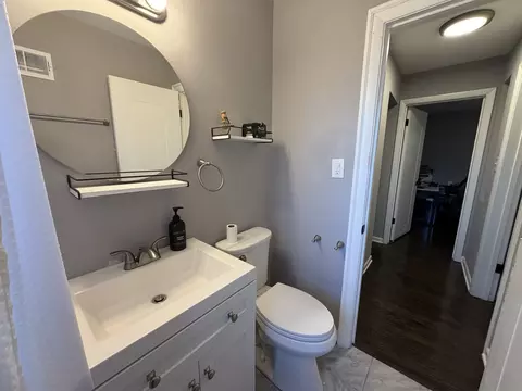 Bath - 2321 S 24th Ave, Broadview, IL 60155 photo 2 of 2