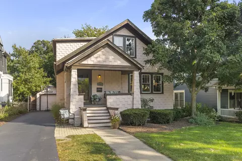 4821 Saratoga Ave, Downers Grove, IL 60515
