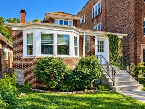 Exterior - Undisclosed, Chicago, IL 60649 photo 4 of 7