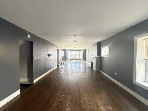 Living - Undisclosed, Chicago, IL 60649 photo 4 of 6