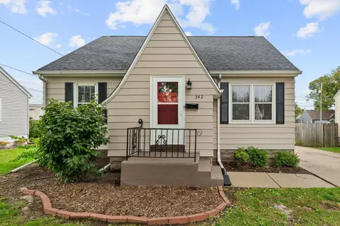 342 W 29th St, Davenport, IA 52803